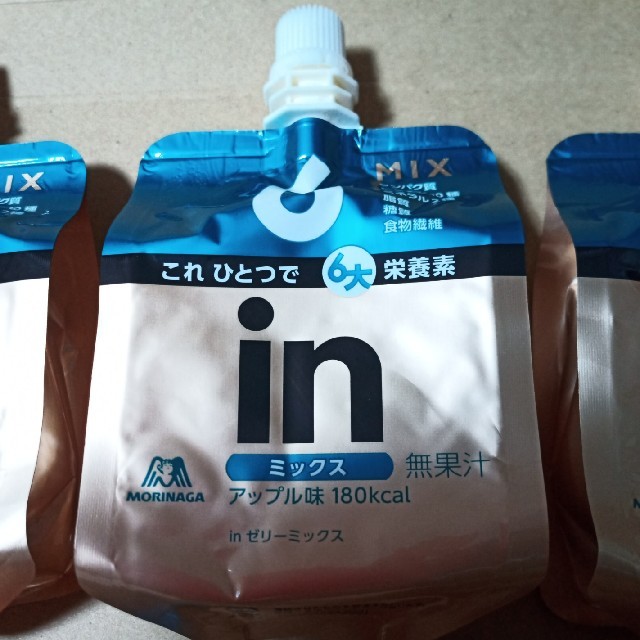 森永製菓(モリナガセイカ)の【ao様専用】森永製菓　inゼリーミックス   6個 食品/飲料/酒の健康食品(その他)の商品写真