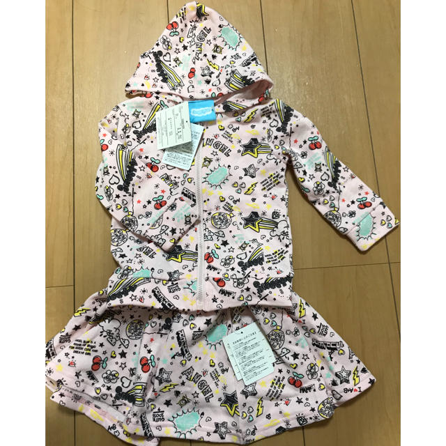 パーカー＊スカートセット 80☆新品未使用 キッズ/ベビー/マタニティのベビー服(~85cm)(トレーナー)の商品写真