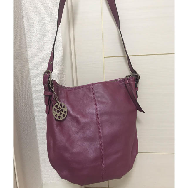 COACH(コーチ)のコーチ　ショルダーバッグ レディースのバッグ(ショルダーバッグ)の商品写真