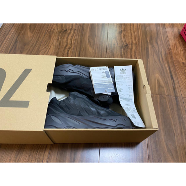 28.5cm yeezy boost 700 MNVN 東京限定スニーカー