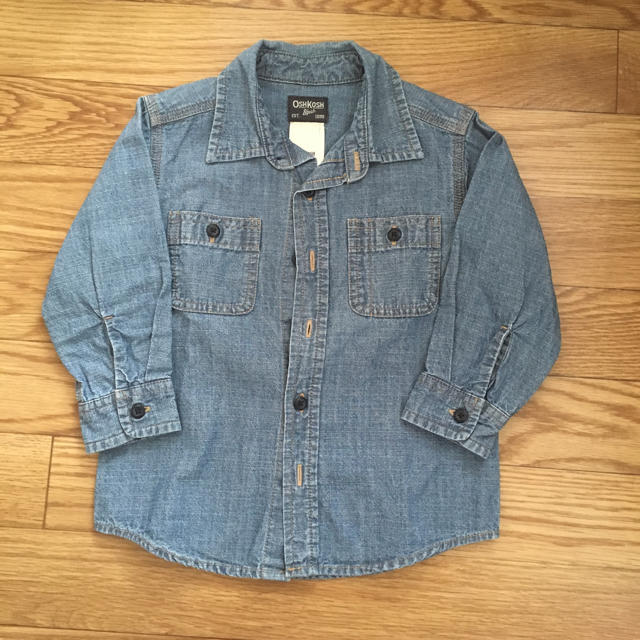 OshKosh(オシュコシュ)のシャツ パンツセット キッズ/ベビー/マタニティのキッズ服男の子用(90cm~)(Tシャツ/カットソー)の商品写真