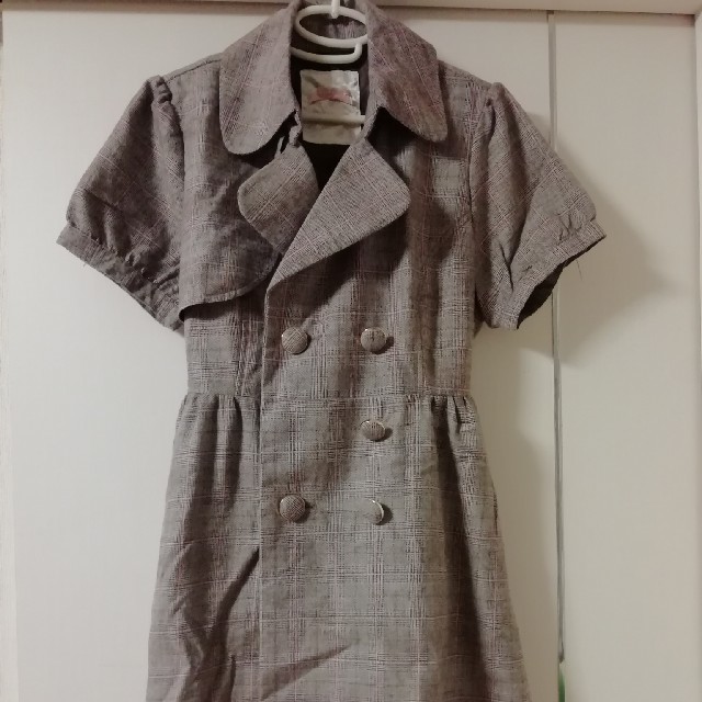 しまむら(シマムラ)のLIZ LISAとマイメロコラボ商品！半袖コート！ レディースのジャケット/アウター(トレンチコート)の商品写真