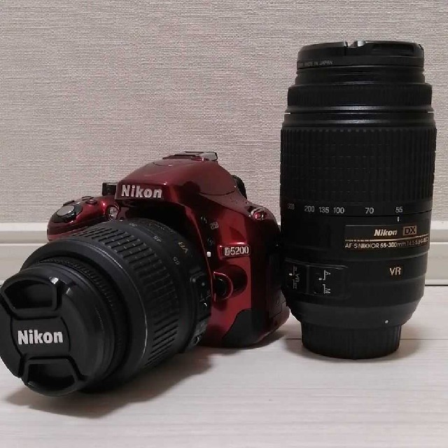 値下げ！Nikon D5200 Wズームキット RED Wireless付き