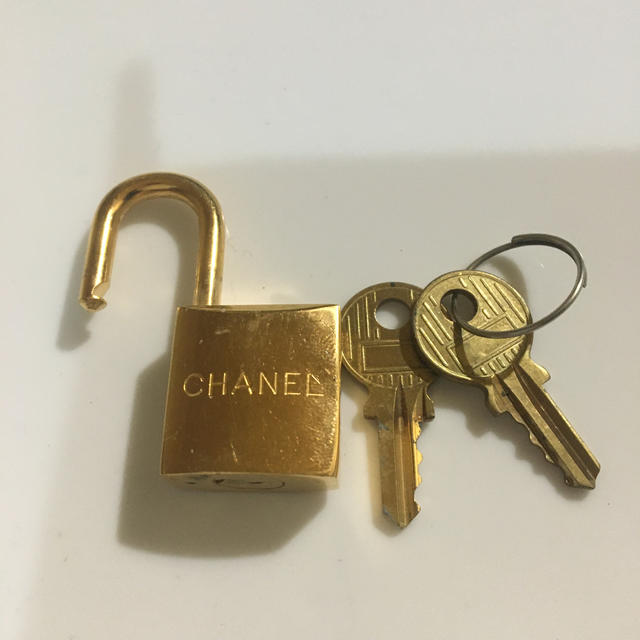 CHANEL - シャネル 南京錠 パドロック カデナの通販 by 同梱無料商品