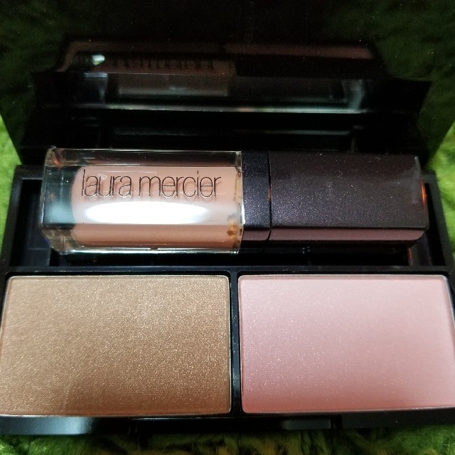 laura mercier(ローラメルシエ)のローラメルシエ スモーキーパレット コスメ/美容のキット/セット(コフレ/メイクアップセット)の商品写真