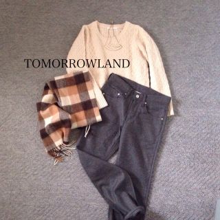 トゥモローランド(TOMORROWLAND)のカシミヤ混 ウールパンツ(カジュアルパンツ)