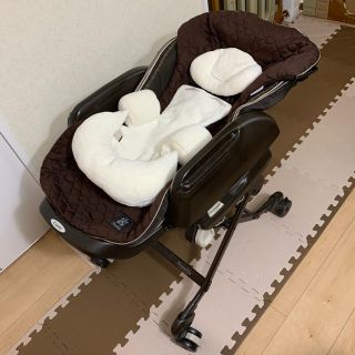 コンビ(combi)のR様専用【美品】【使用期間浅め】コンビ ネムリラ オートスウィング電動バウンサー(ベビーベッド)