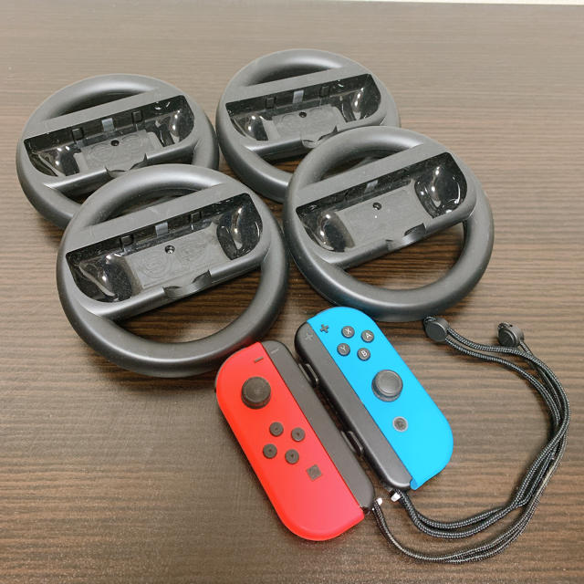 Nintendo Switch(ニンテンドースイッチ)の【純正品】ニンテンドースイッチ コントローラー エンタメ/ホビーのゲームソフト/ゲーム機本体(その他)の商品写真