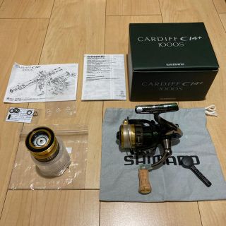 シマノ(SHIMANO)のハクナマタタ011様専用　18カーディフCi4+ 1000s(リール)