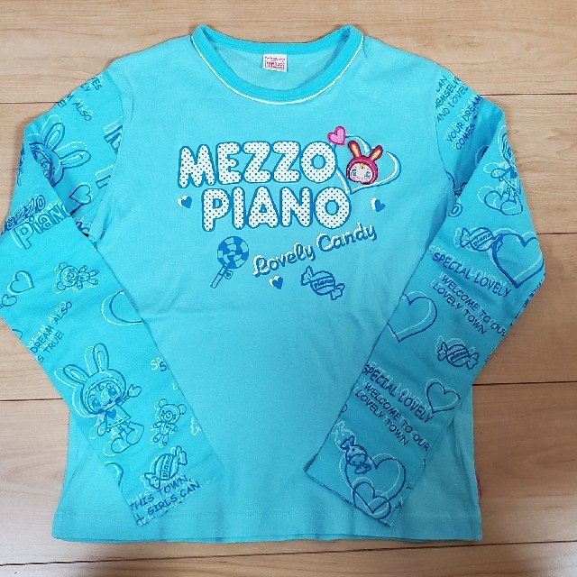 mezzo piano(メゾピアノ)のメゾピアノ　濃い水色　カットソー　L キッズ/ベビー/マタニティのキッズ服女の子用(90cm~)(Tシャツ/カットソー)の商品写真