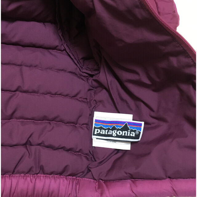 patagonia(パタゴニア)のパタゴニア　ダウン　ジャケット キッズ/ベビー/マタニティのベビー服(~85cm)(ジャケット/コート)の商品写真