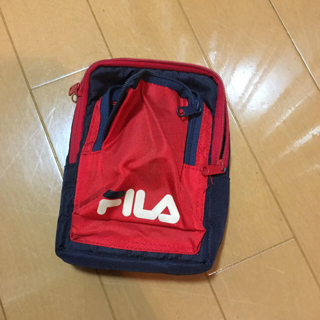 FILA(フィラ)のフィラのウエストポーチ レディースのバッグ(ボディバッグ/ウエストポーチ)の商品写真