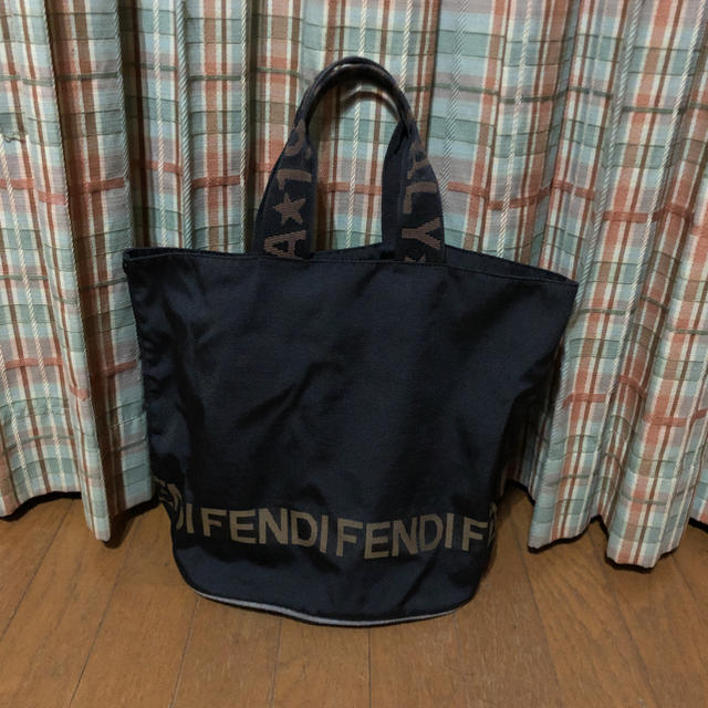 【極美品・希少】 FENDI フェンディ ハンドバッグ ナイロン トート 黒