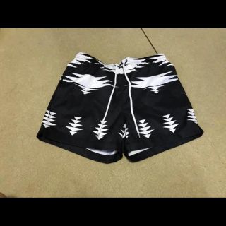 ダブル(DOWBL)のDOWEL ショートパンツ　美品(ショートパンツ)