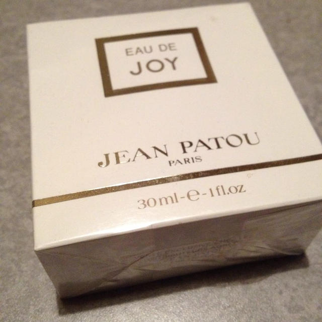 JEAN PATOU(ジャンパトゥ)の【値下げします！】ジャンパトゥ香水新品 コスメ/美容の香水(香水(女性用))の商品写真