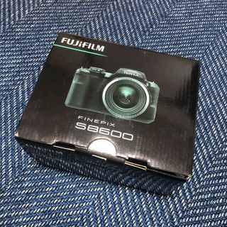 フジフイルム(富士フイルム)のfinepix s8600 富士フイルム　ぺん様専用(デジタル一眼)