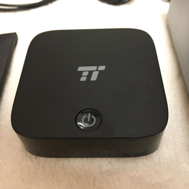 TaoTronics Bluetooth トランスミッター  TT-BA09 スマホ/家電/カメラのオーディオ機器(ヘッドフォン/イヤフォン)の商品写真