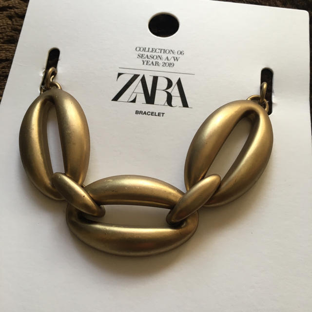 ZARA(ザラ)の新品✨オーバルチェーンブレスレット レディースのアクセサリー(ブレスレット/バングル)の商品写真
