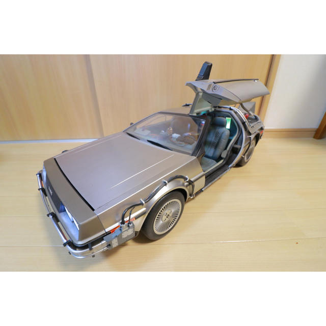 デロリアン ホットトイズ 1/6 バックトゥザフューチャー BTTF