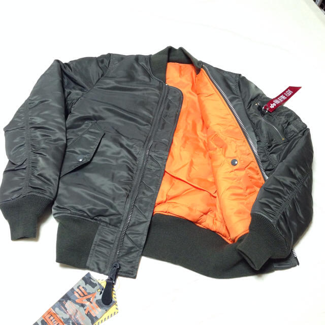 MA-1タイトジャケット【ユニセックス】
