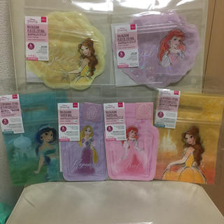 ディズニー(Disney)のプリンセス❤︎ホログラムシェイプバックand底マチジップ手さげ袋(収納/キッチン雑貨)