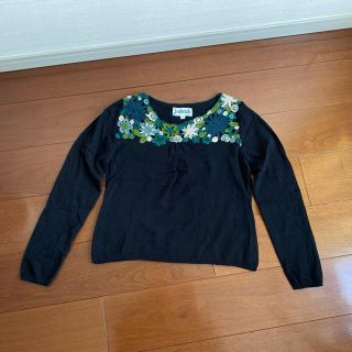 ホコモモラ(Jocomomola)のホコモモラ　グリーン刺繍　黒トップス(カットソー(長袖/七分))