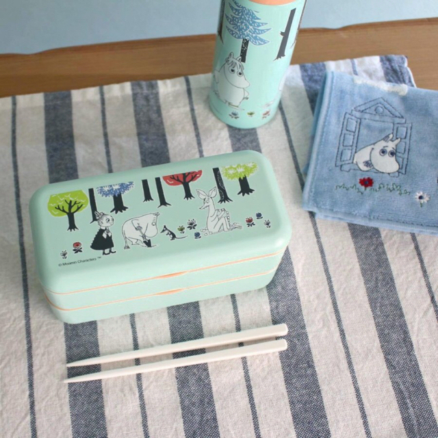 MOOMIN(ムーミン)の新品 ムーミン 箸付き シンプルランチボックス 600ml 2段 フォレスト インテリア/住まい/日用品のキッチン/食器(弁当用品)の商品写真