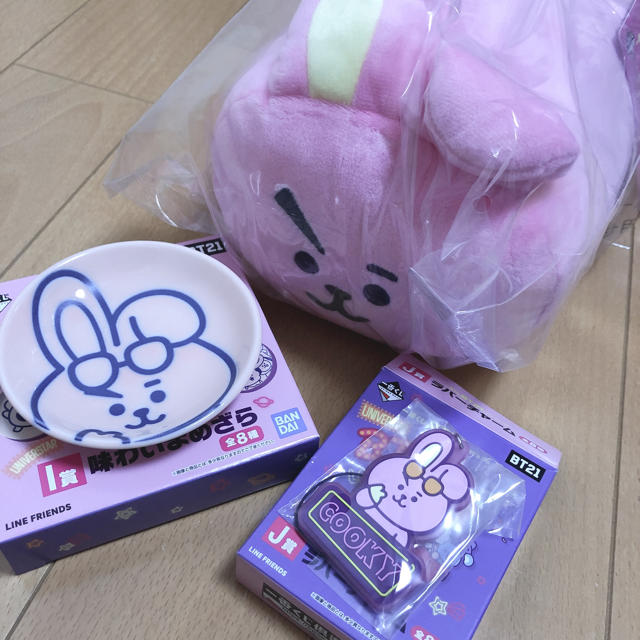 BT21  一番くじ cooky セット ミニまくら まめざら ラバーチャーム