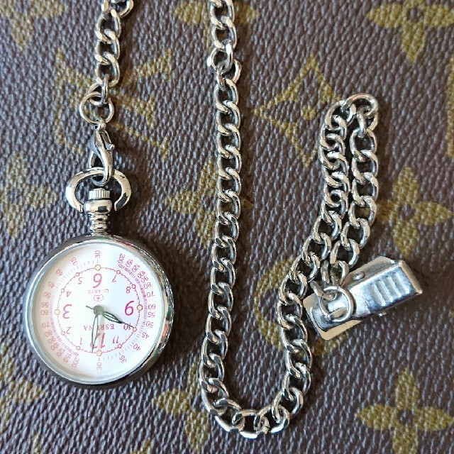 ESRUNA ナースウォッチ レディースのファッション小物(腕時計)の商品写真