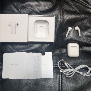 アップル(Apple)のAirpods 美品(ヘッドフォン/イヤフォン)