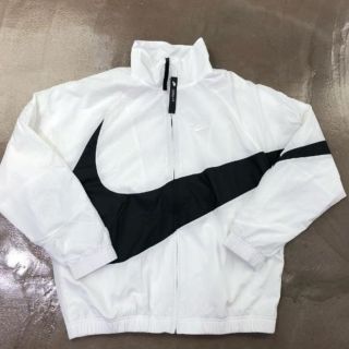 ナイキ(NIKE)のNIKE(ナイロンジャケット)