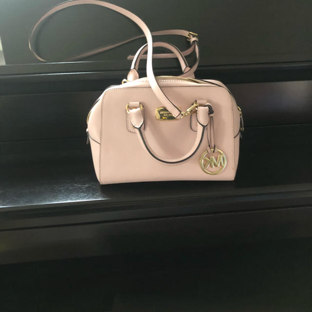 Michael Kors(マイケルコース)のMK 鞄 レディースのバッグ(ショルダーバッグ)の商品写真