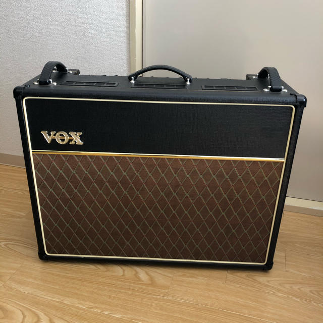 VOX(ヴォックス)のVOX AC30CC2 ギターアンプ 楽器のギター(ギターアンプ)の商品写真