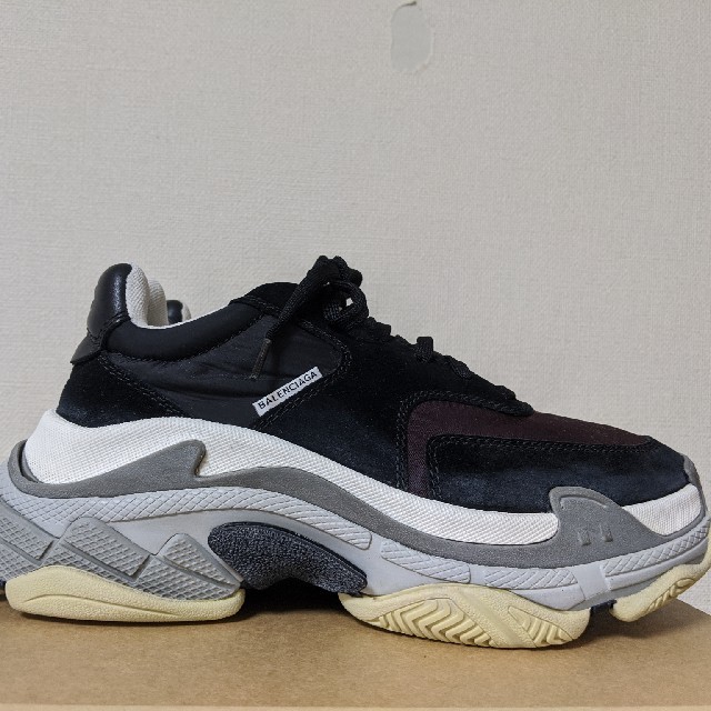 Balenciaga - BALENCIAGA バレンシアガ TRIPLE S 2.0 トリプルエスの通販 by BBB｜バレンシアガならラクマ