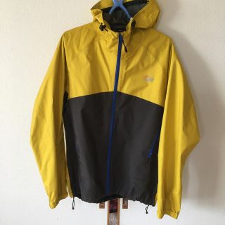 ステューシー(STUSSY)のステューシー　gore tex  ジャケット　large(マウンテンパーカー)