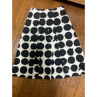 マリメッコ(marimekko)のmarimekko ドットスカート(ひざ丈スカート)