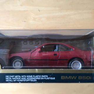 ドウシシャ(ドウシシャ)のBMW 850i  1/18(ミニカー)