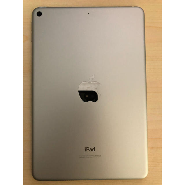 iPad mini 5 wifiモデル　64GB シルバースマホ/家電/カメラ