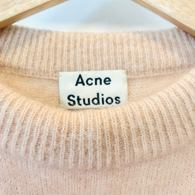 ACNE(アクネ)のAcne Studiousのモヘヤニット セーター ピンクベージュ レディースのトップス(ニット/セーター)の商品写真