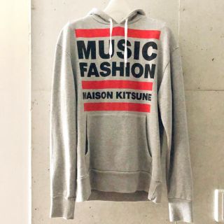 メゾンキツネ(MAISON KITSUNE')のMAISON KITSUNE  メゾンキツネ  パーカー  トレーナー　グレー(トレーナー/スウェット)