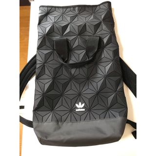 アディダス(adidas)の2018年モデル　adidas 3Dロールトップバッグパック(バッグパック/リュック)