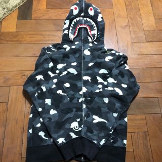 アベイシングエイプ(A BATHING APE)のシャークパーカー シティーカモ 蓄光モデル(パーカー)