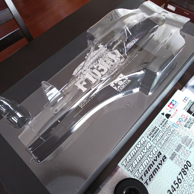未組立】タミヤ F103 シャーシ Lボディパーツの通販 by 黒猫's 未組立】タミヤ F103 シャーシ Lボディパーツの通販 by 黒猫's