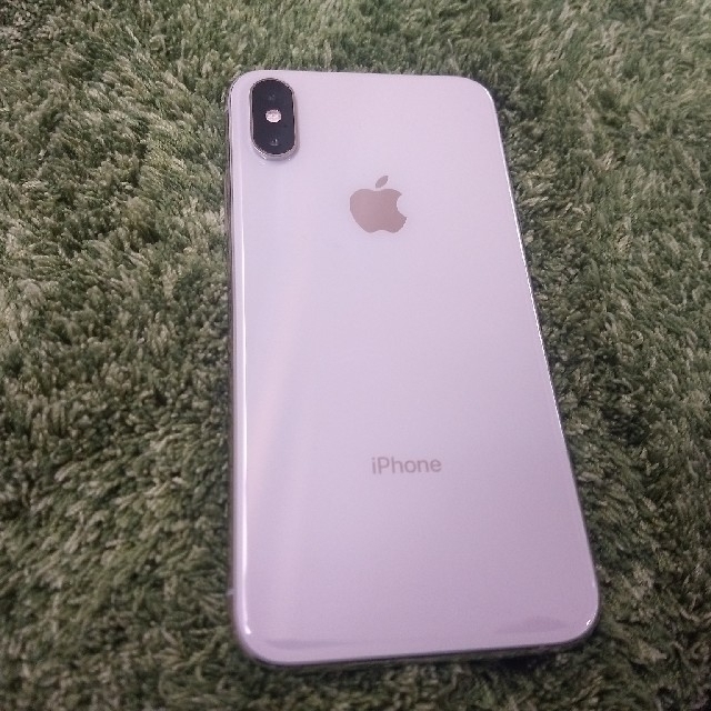 iPhone(アイフォーン)の★美品★ iPhonexs64gb simフリーおまけ付き スマホ/家電/カメラのスマートフォン/携帯電話(スマートフォン本体)の商品写真