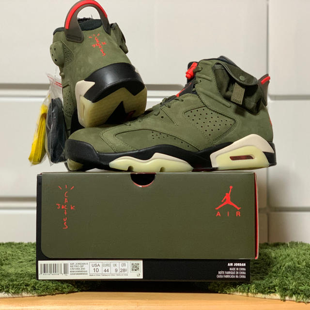 NIKE(ナイキ)のTRAVIS SCOTT X NIKE AIR JORDAN 6 28cm メンズの靴/シューズ(スニーカー)の商品写真