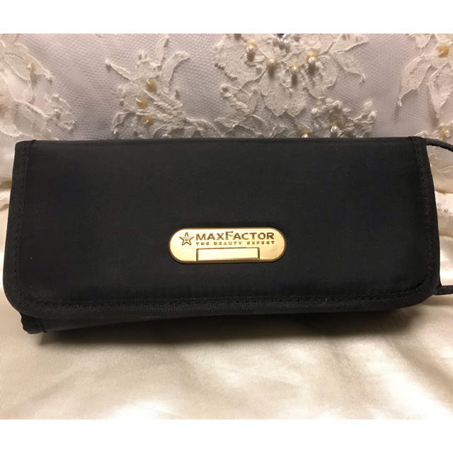 MAXFACTOR(マックスファクター)の三つ折りメイクポーチ コスメ/美容のメイク道具/ケアグッズ(メイクボックス)の商品写真