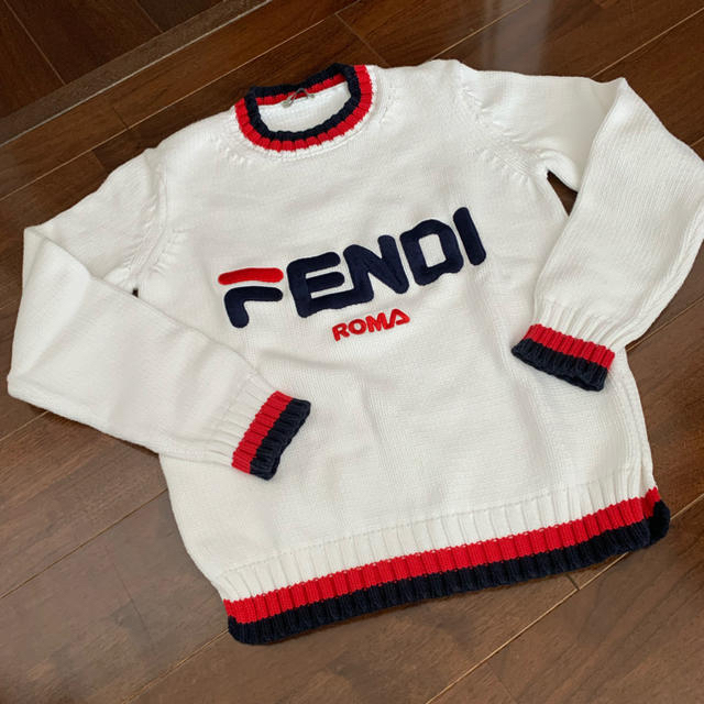 FENDI ニット