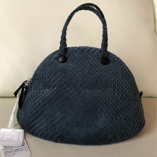 ミナペルホネン(mina perhonen)のミナペルホネン bell bag (小) blue(ハンドバッグ)