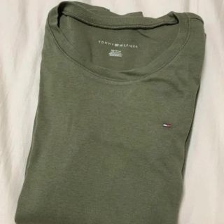 トミーヒルフィガー(TOMMY HILFIGER)のTommyHilfiger カーキ　カットソー(カットソー(長袖/七分))