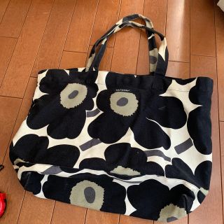 マリメッコ(marimekko)のmarimekko ウニッコ柄　トートバッグ　黒(トートバッグ)